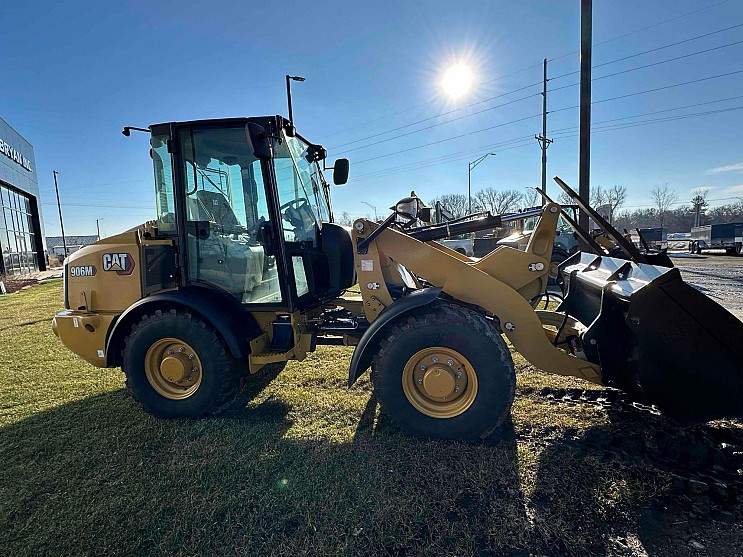 2022 CAT 906M Wheel Loader