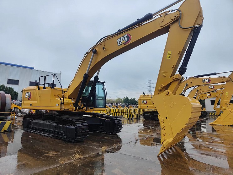 2023 CAT 350